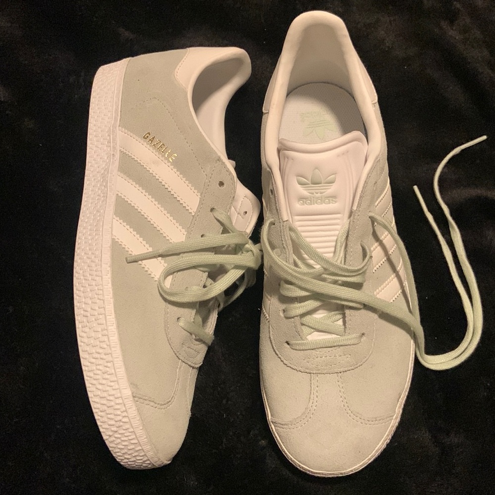 Adidas Gazelle Ortholite Youth size 6 1/2